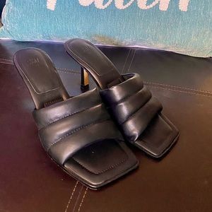 H&M Black Mules